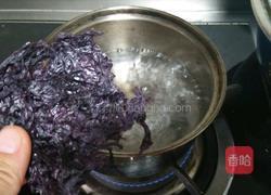 金枪鱼紫菜蛋花汤的做法图解2