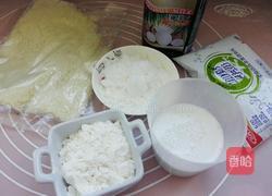 牛奶椰汁糕的做法图解1