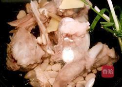 白萝卜骨头汤的做法图解4