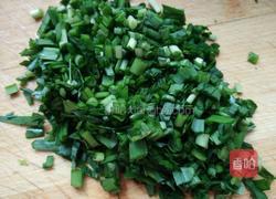 煎土鸡蛋韭菜的做法图解4