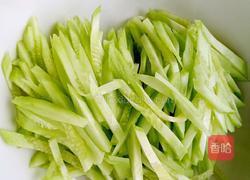 东北家常凉菜的做法图解1