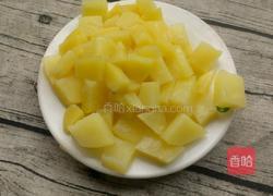 土豆肉饼的做法图解1