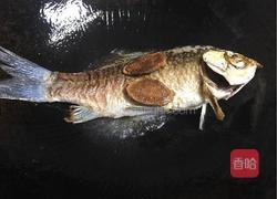 野生鲫鱼汤的做法图解4