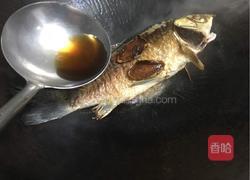 野生鲫鱼汤的做法图解5