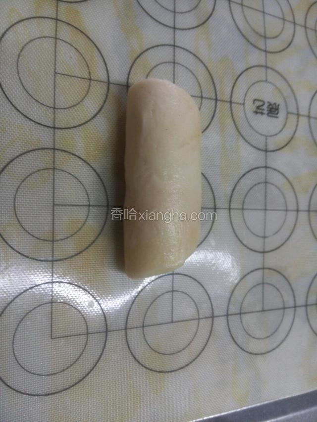 从上往下卷起，