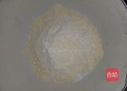 玉米面窝窝头的做法图解1