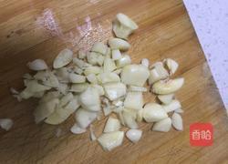 咸鱼炒毛豆的做法图解3