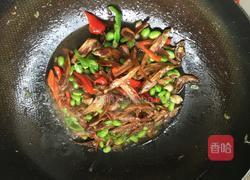 咸鱼炒毛豆的做法图解8
