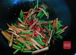 蒜薹炒豆干的做法图解7