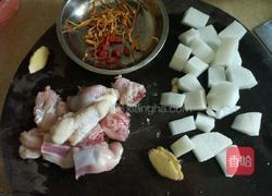 萝卜鸡汤的做法图解1