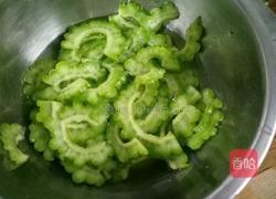 蒸苦瓜的做法图解4