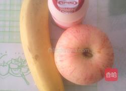 香蕉苹果奶昔的做法图解1
