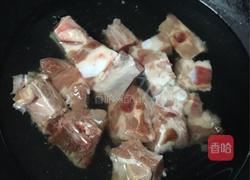 营养排骨汤的做法图解1