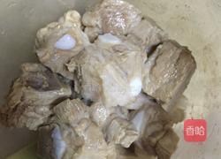 营养排骨汤的做法图解2