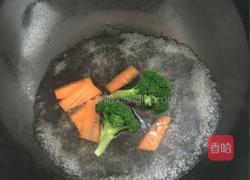 牛肉煲仔饭的做法图解3