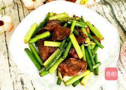 腊味火腿炒蒜薹的做法图解8