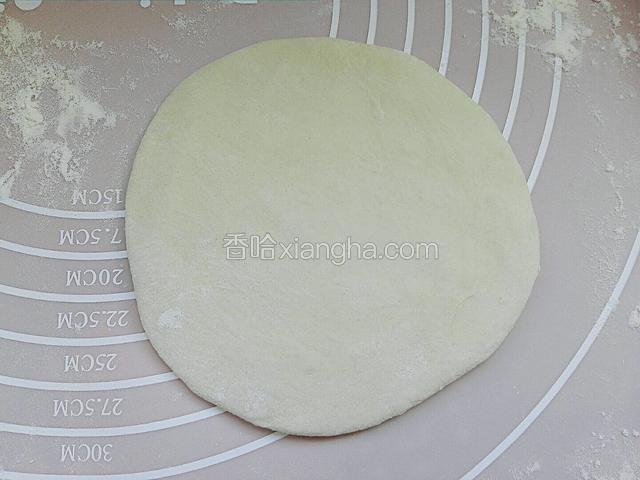 取个油香挤用擀面杖擀圆