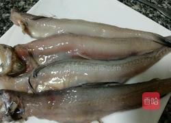 香炸豆腐鱼的做法图解1