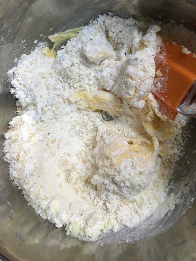 然后再加适量白芝麻