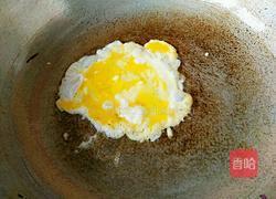 蛋炒方便面的做法图解6