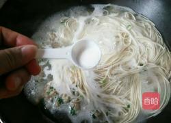 肉丸子面条的做法图解8