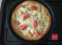 Illustration of how to make 9-inch pizza 8