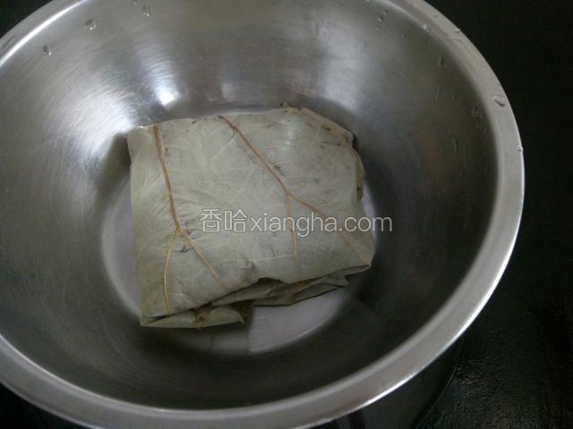 放入锅里大火蒸二十分钟