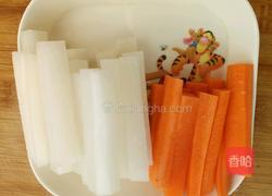 酸辣萝卜条的做法图解3