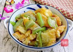 油条炒丝瓜的做法图解5