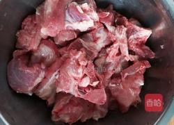 排骨玉米红枣汤的做法图解1