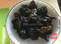 木耳洋葱炒鸡蛋的做法图解2