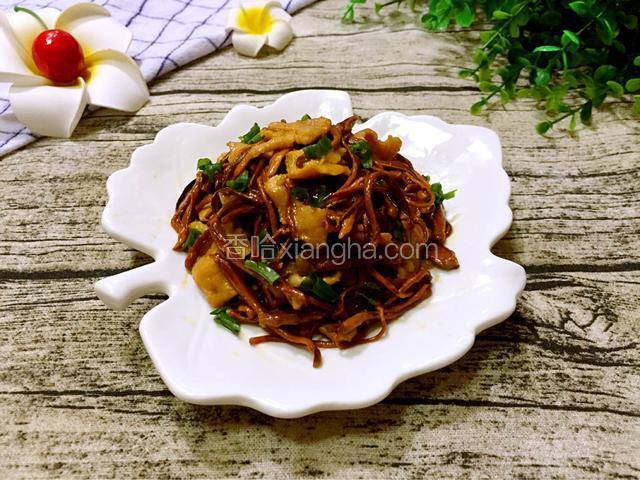 虫草花炒肉
