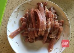 肉丝炒黄瓜的做法图解1