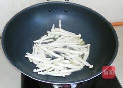 肉丸烩海鲜菇的做法图解5