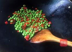 毛豆炒蛋的做法图解8