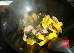 南瓜炖鸡的做法图解7