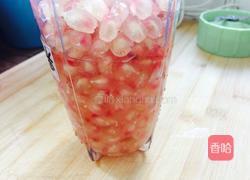 榨石榴汁的做法图解7