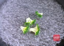 紫甘蓝蔬菜沙拉的做法图解3