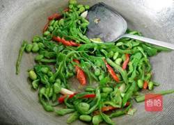 臭豆腐烧毛豆的做法图解7