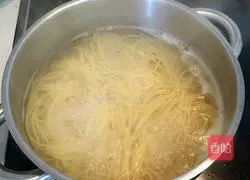 Illustration of how to make seafood pasta 6