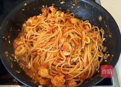 海鲜意面的做法图解8