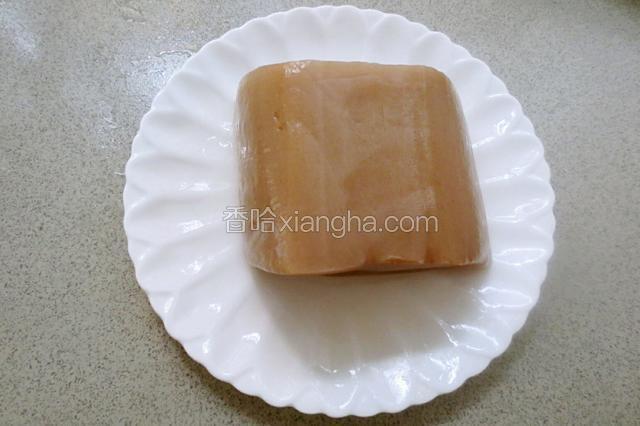 准备魔芋豆腐一块。