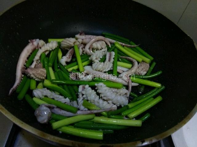 给鸡精，关火出锅