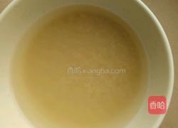 莲子小米粥的做法图解1