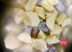 韩式土豆排骨汤的做法图解8