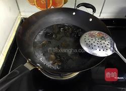 木耳拌芹菜的做法图解4