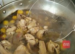 板栗焖鸡的做法图解2