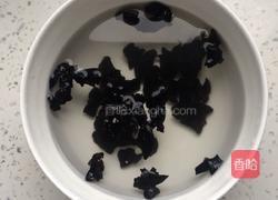 白菜木耳的做法图解3