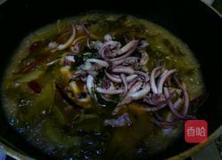 酸辣鱿鱼汤的做法图解8