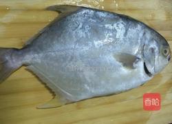 葱油武鲳鱼的做法图解1
